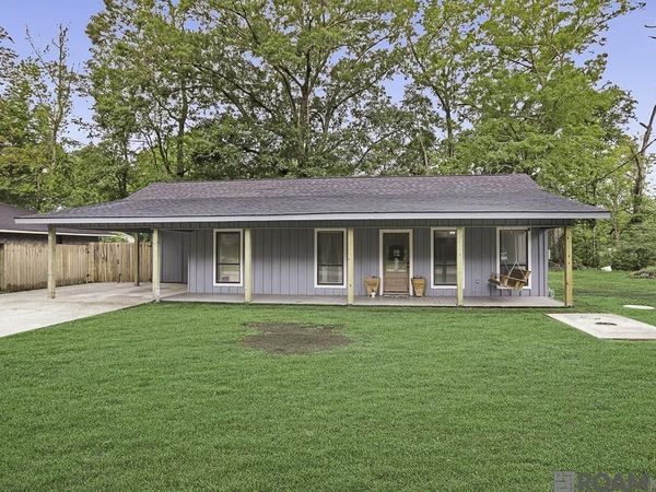 29901 Magnolia Dr, Walker, LA 70785