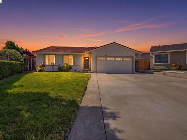 48423 Spokane Pl, Fremont, CA 94539