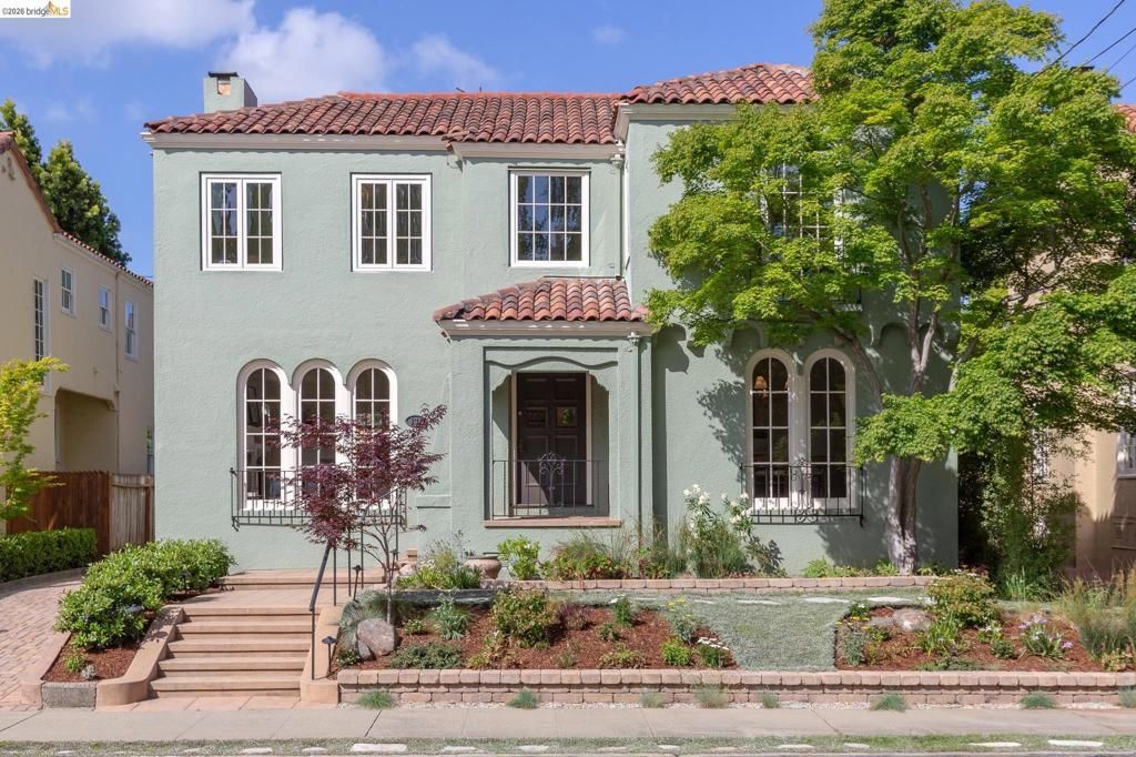 131 Waldo Ave, Piedmont, CA 94611 Main Photo
