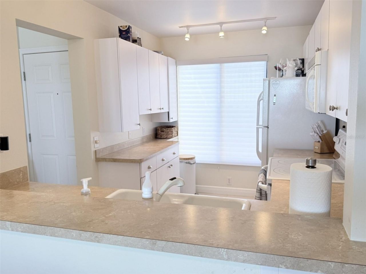 6322 Palma Del Mar Boulevard S, Unit 213, Saint Petersburg, FL 33715 Photo