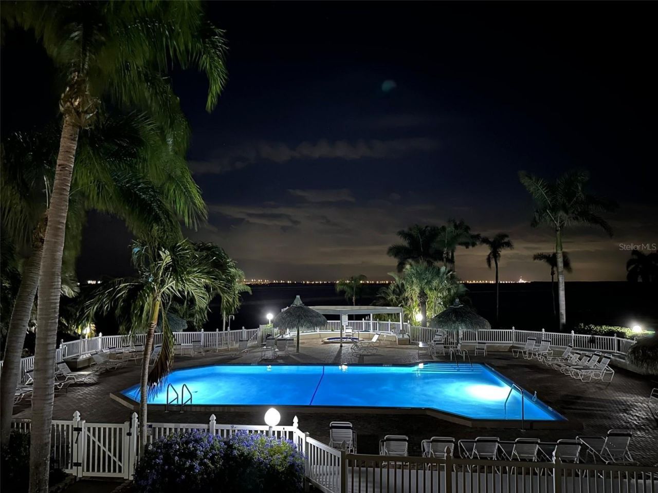 6322 Palma Del Mar Boulevard S, Unit 213, Saint Petersburg, FL 33715 Photo