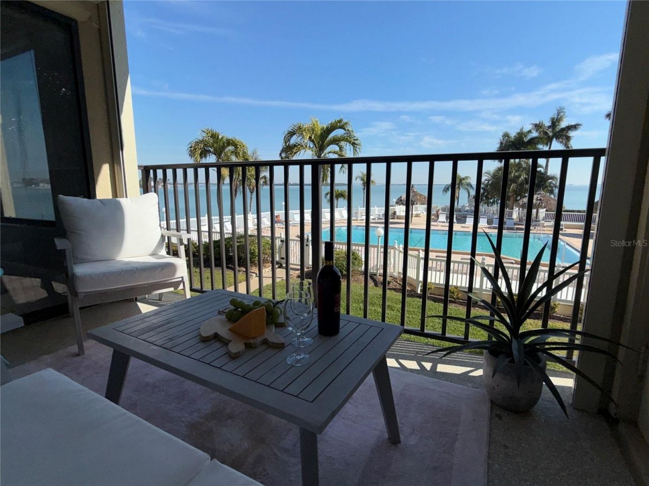 6322 Palma Del Mar Boulevard S, Unit 213, Saint Petersburg, FL 33715 Photo