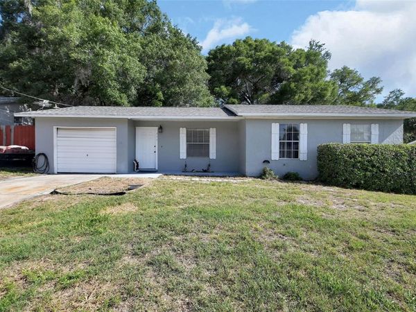 555 SANDY PINES DRIVE , ORANGE CITY, FL 32763