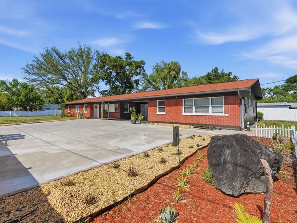 10107 N ASTER AVENUE , TAMPA, FL 33612