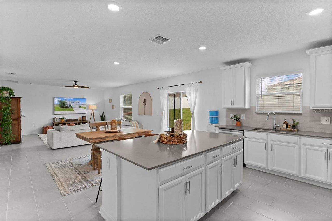 779 Kapi Drive , Groveland, FL 34736 Photo