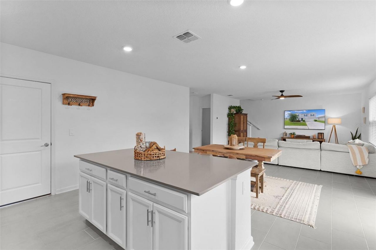 779 Kapi Drive , Groveland, FL 34736 Photo