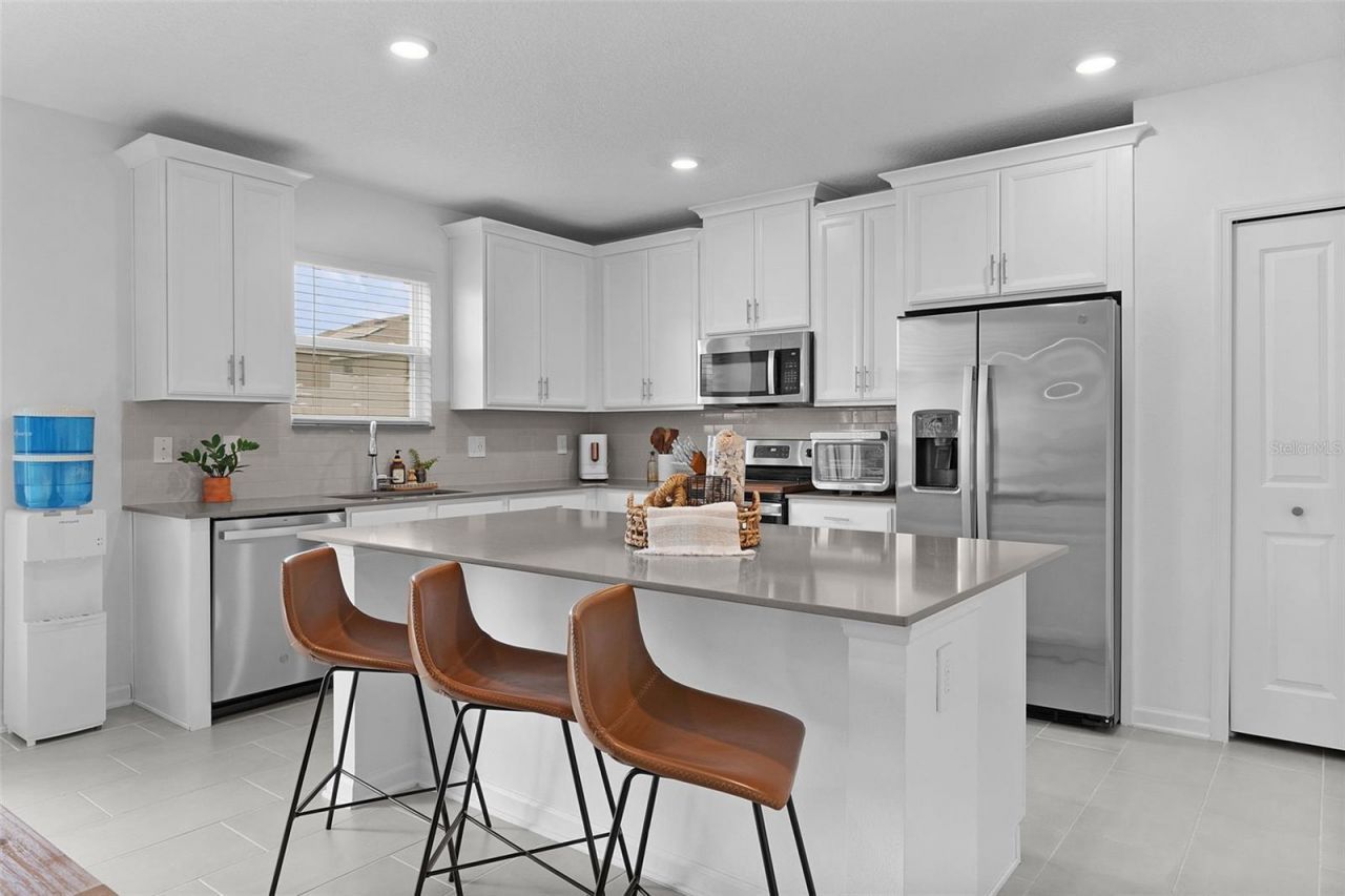 779 Kapi Drive , Groveland, FL 34736 Photo