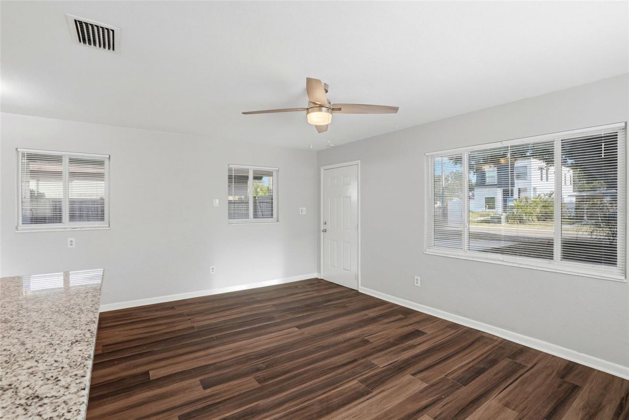 5211 7th Avenue N, Saint Petersburg, FL 33710 Photo