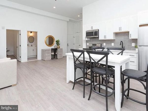 211 SAINT PAUL STREET, Unit 301, BALTIMORE, MD 21202
