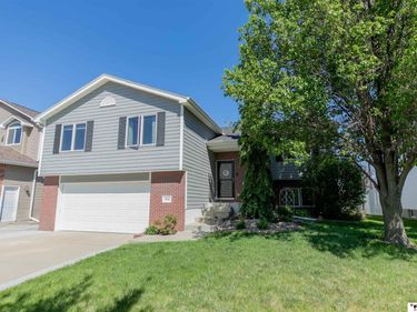 7410 Helen Witt Drive , Lincoln, NE 68512
