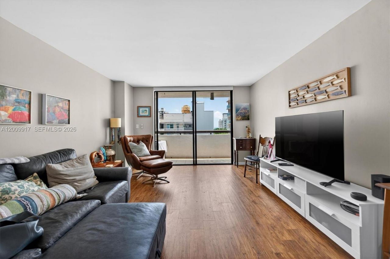 1775 Washington Ave , Unit 7B, Miami Beach, FL 33139 Photo