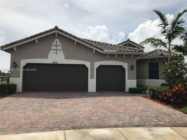 9751 Lakeview Ln , Parkland, FL 33076