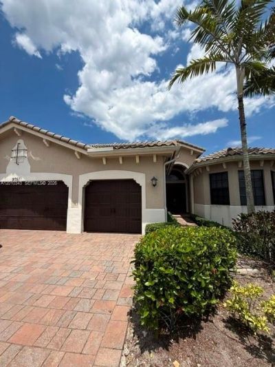 9751 Lakeview Ln, Parkland, FL 33076 Photo