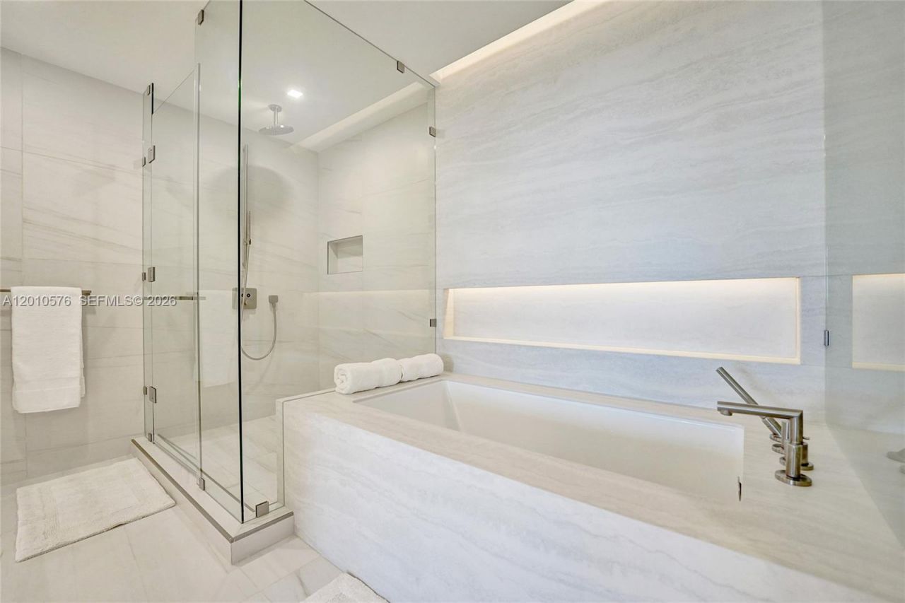 900 N Ocean Blvd , Unit 1904, Pompano Beach, FL 33062 Photo