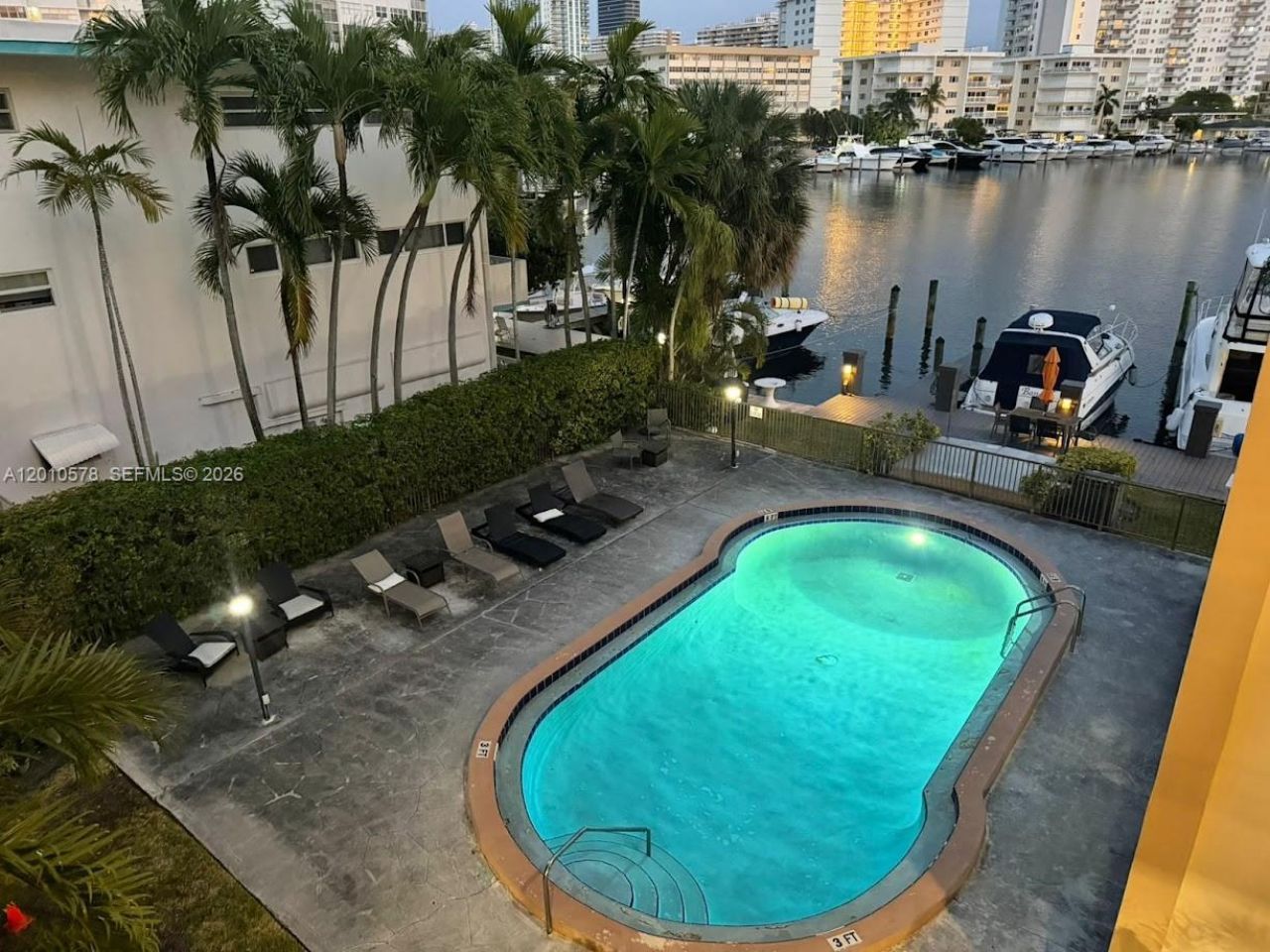 2420 Diana Dr, Unit 302, Hallandale Beach, FL 33009 Photo