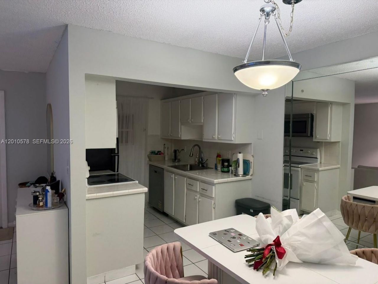 2420 Diana Dr, Unit 302, Hallandale Beach, FL 33009 Photo