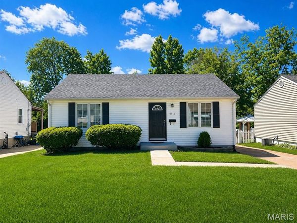9546 Theodosia Avenue, Overland, MO 63114