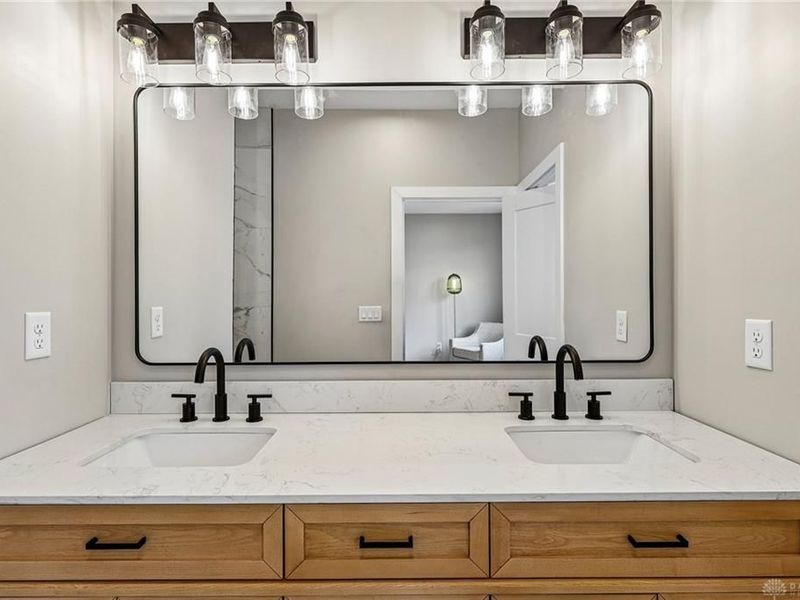 3906 Edwards Road, Unit C, Cincinnati, OH 45209 Photo 32