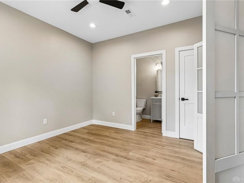 3906 Edwards Road, Unit C, Cincinnati, OH 45209 Photo 8