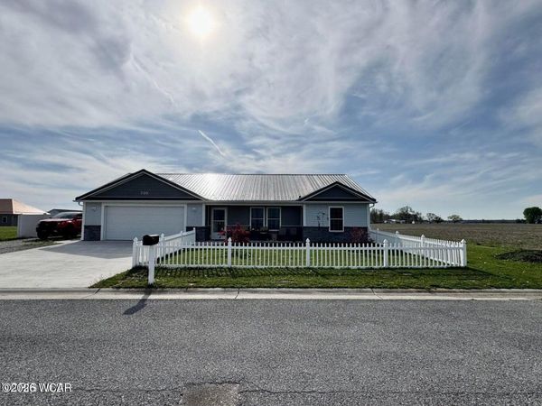 720 Bergman Drive, Sherwood, OH 43556