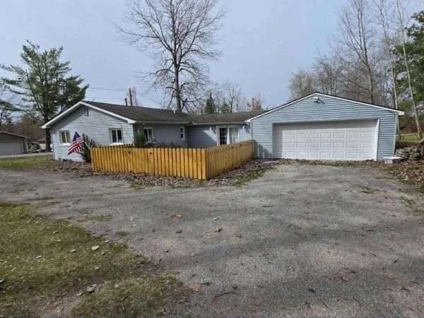 1231 N Anderson Drive, Lincoln, MI 48742