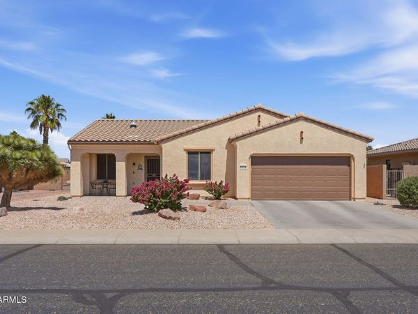 19113 N HUNTERS Run, Surprise, AZ 85387