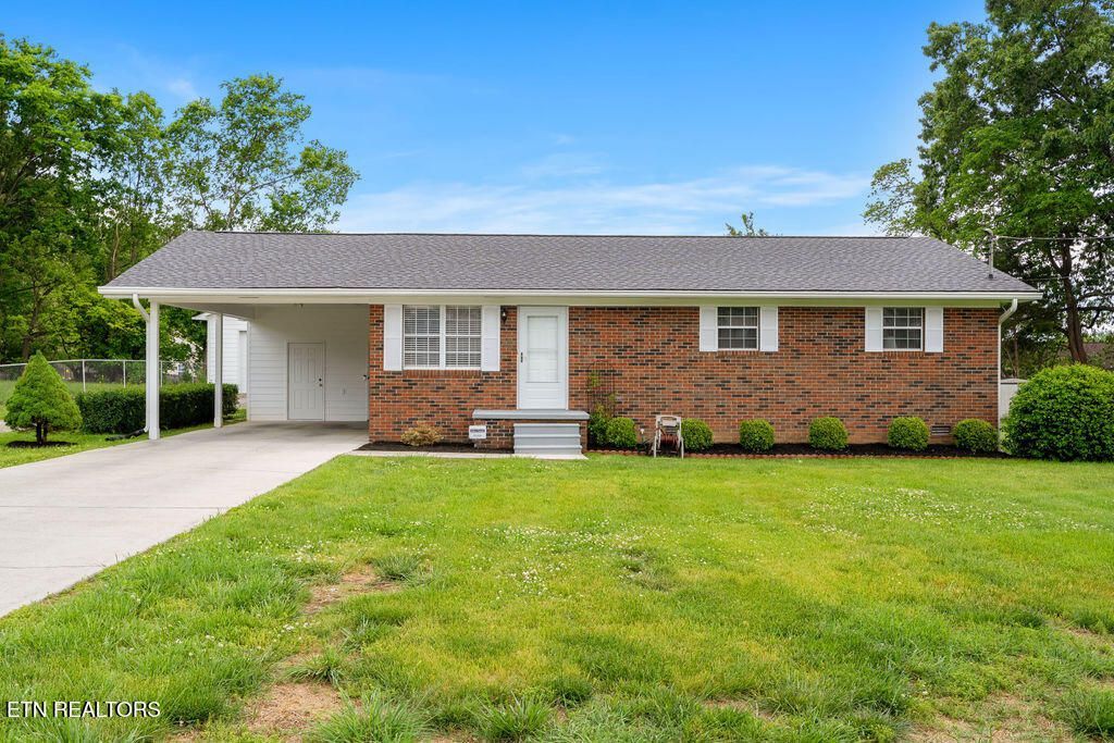4616 Blairwood Drive, Knoxville, TN 37938 Main Photo