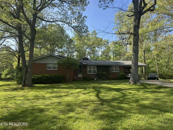 664 Sparta Drive, Crossville, TN 38555