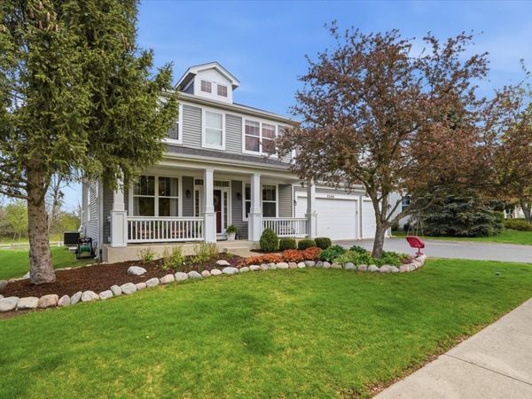 2240 Trailside Lane , Wauconda, IL 60084
