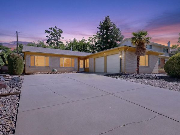 12009 Palm Springs Avenue NE, Albuquerque, NM 87111