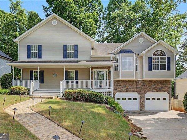 956 Taylors Farm Court, Canton, GA 30115