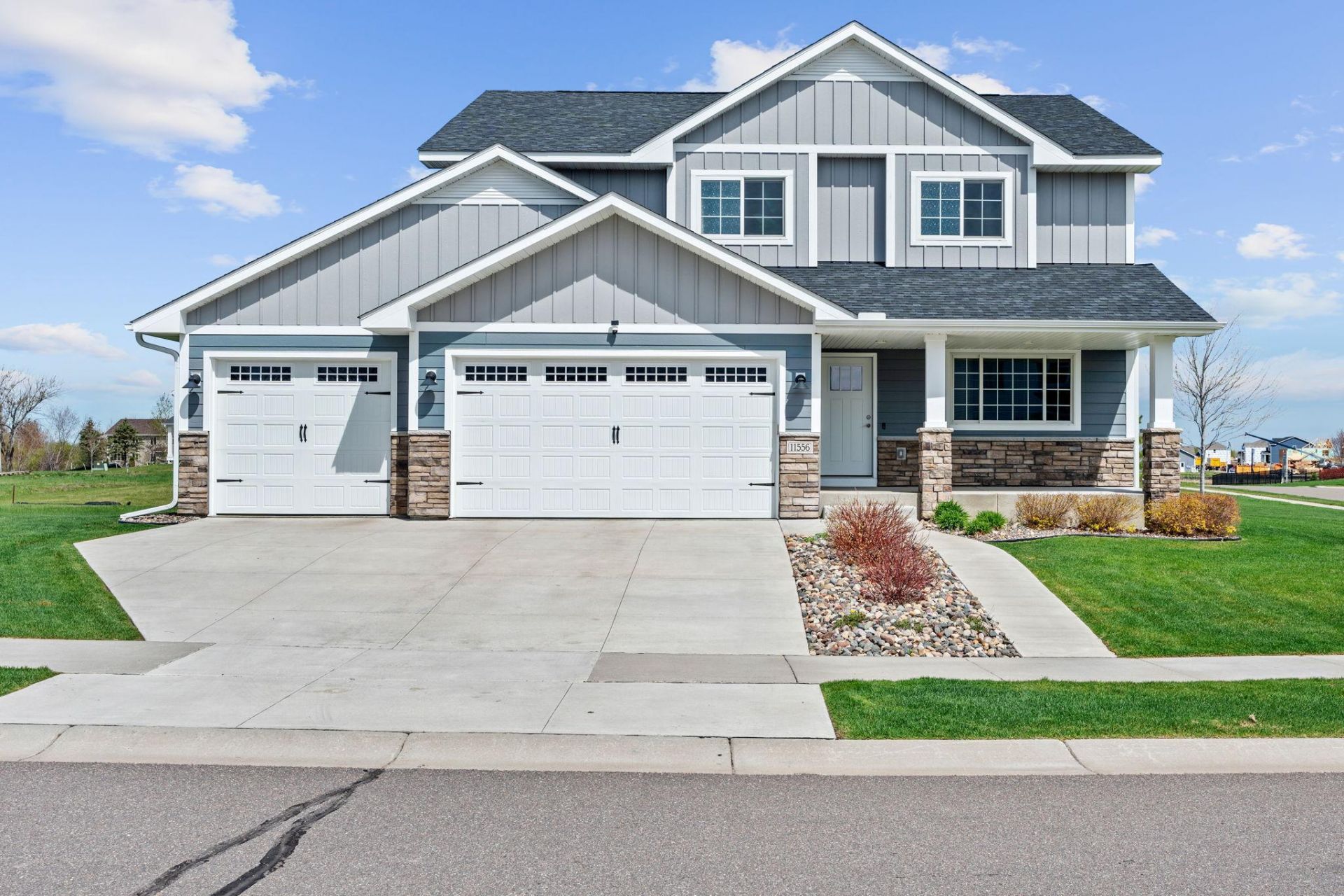 11556 Lakewood Court NE, Albertville, MN 55301