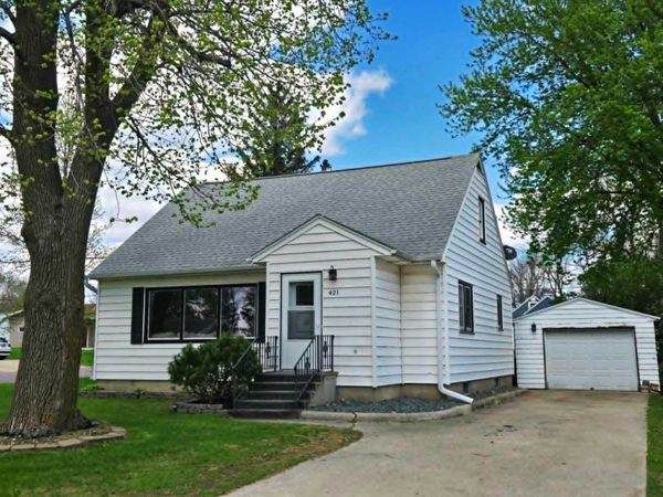 421 2nd Street SW, New Richland, MN 56072