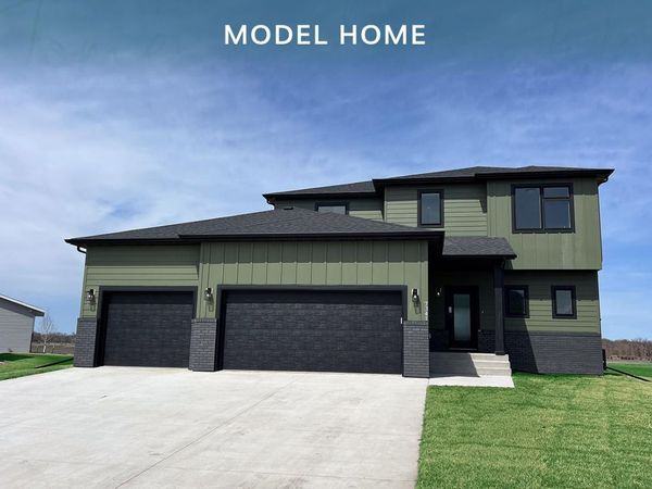 7341 101 Avenue S, Horace, ND 58047