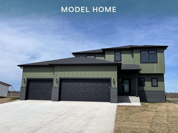 7341 101 Avenue S, Horace, ND 58047