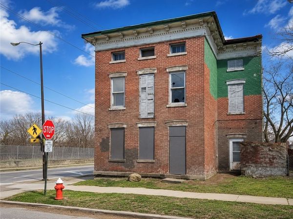 4403 Fenwick Avenue, Cleveland, OH 44113