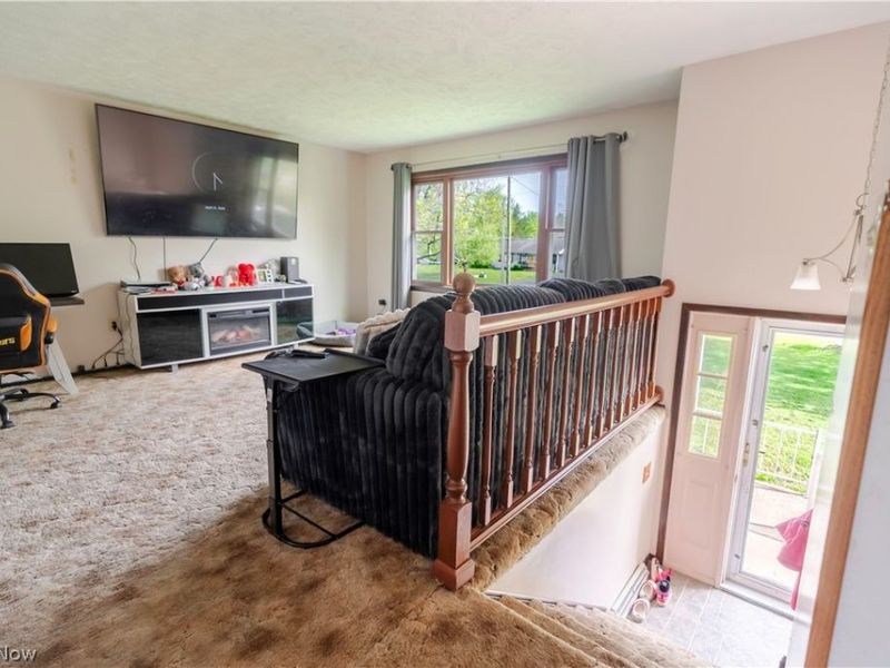 333 Kathleen Drive , Jefferson, OH 44047 Photo 6