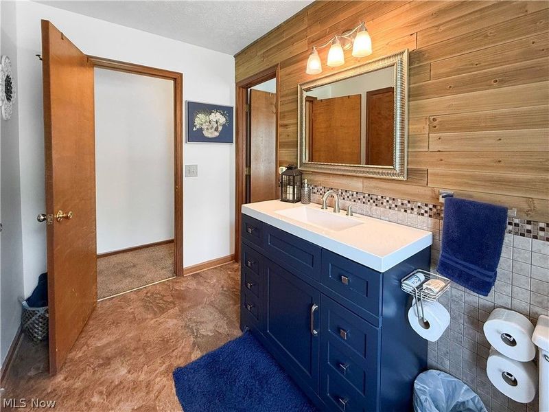 3172 Killian Road, Uniontown, OH 44685 Photo 10