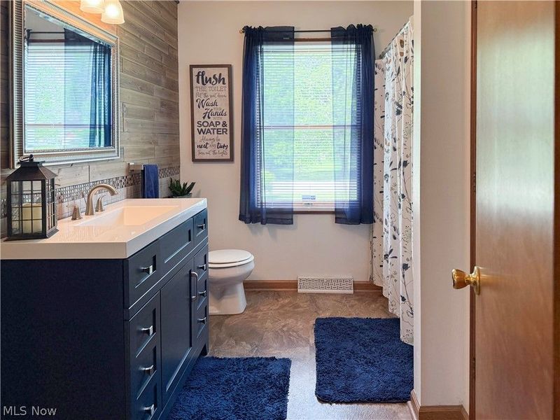 3172 Killian Road, Uniontown, OH 44685 Photo 11