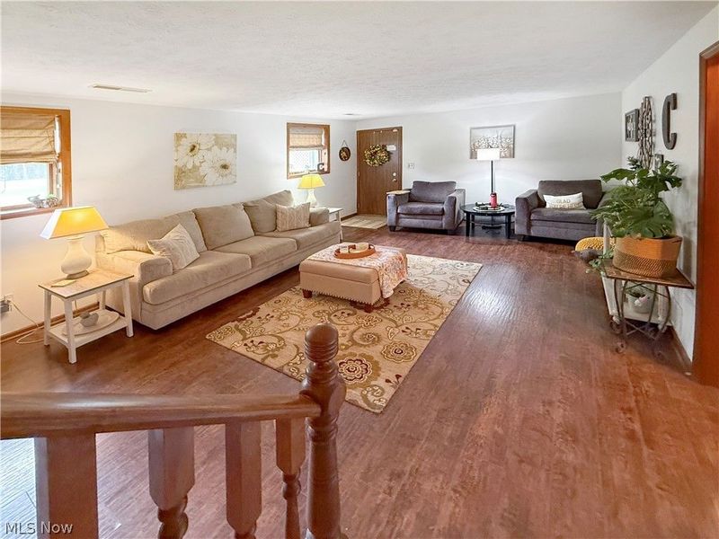 3172 Killian Road, Uniontown, OH 44685 Photo 9
