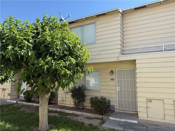 4703 Mill Valley Drive , Las Vegas, NV 89120