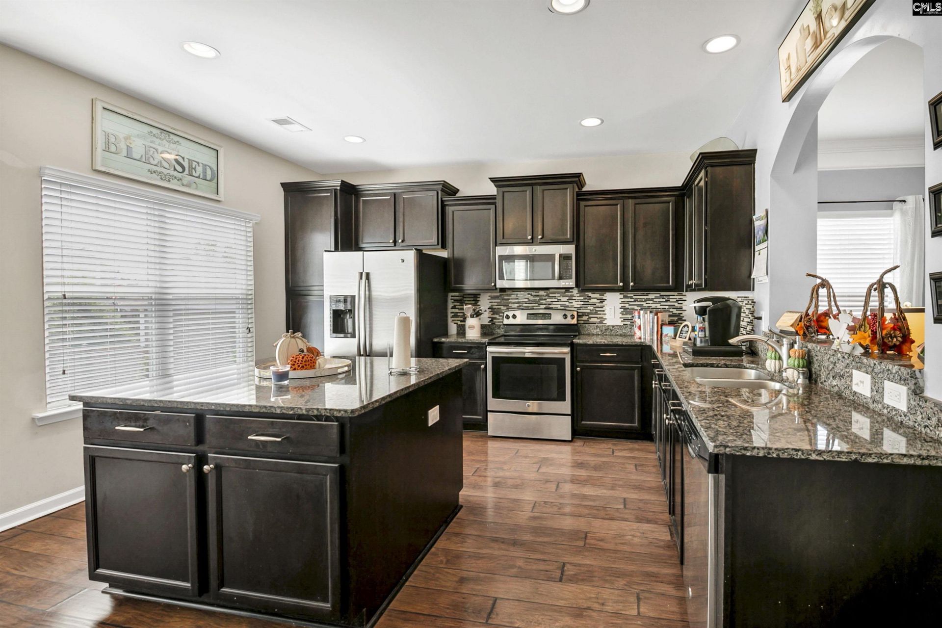 720 Holm Oak Road  Photo 9