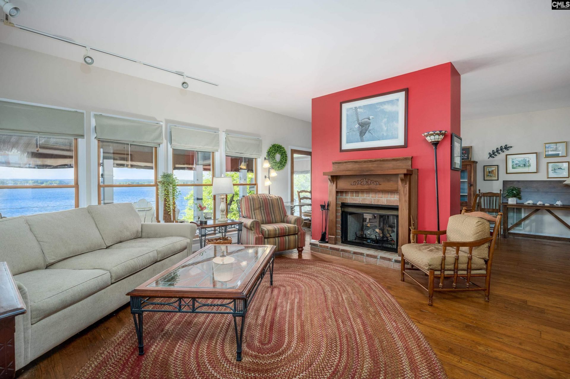 2577 Harbor View Road  Photo 14