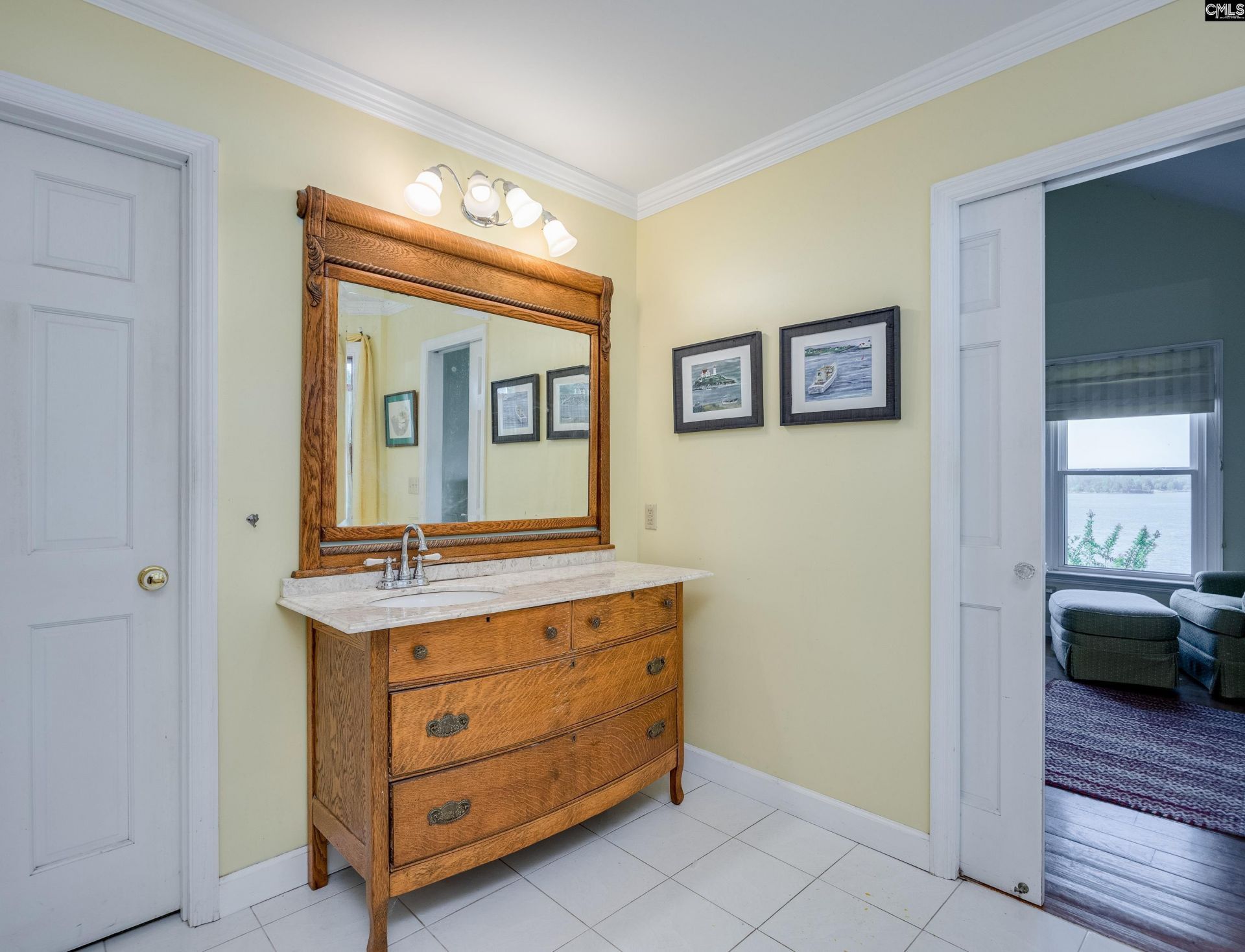 2577 Harbor View Road  Photo 26