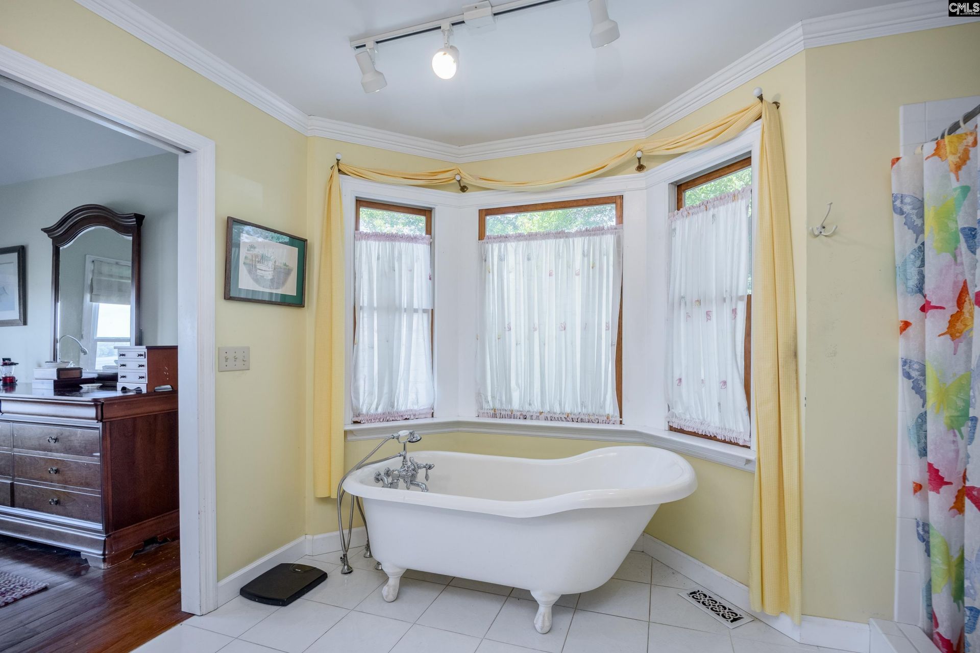 2577 Harbor View Road  Photo 28