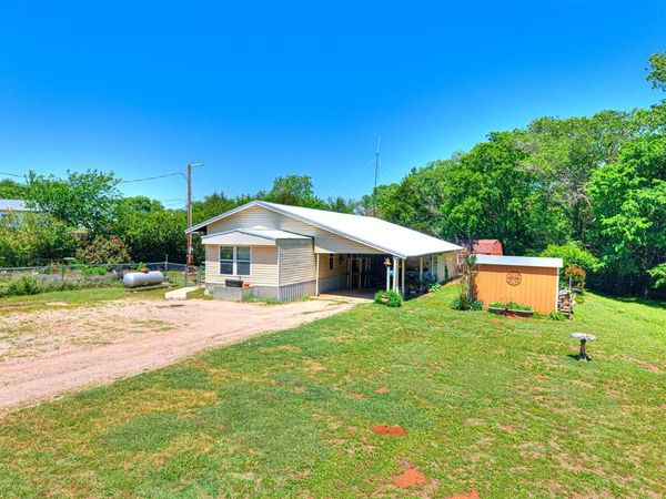 9201 E Slaughterville Road, Lexington, OK 73051