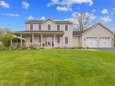 4796 Fawn Hill, Syracuse, NY 13215