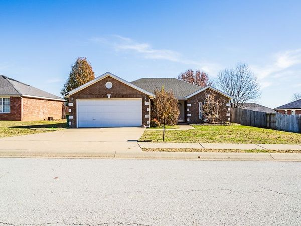 440 Spicewood Trail, Centerton, AR 72719