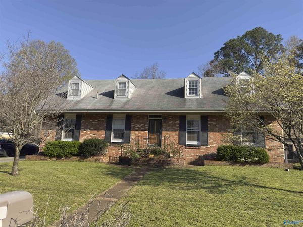 11036 Louis Drive SE, Huntsville, AL 35803