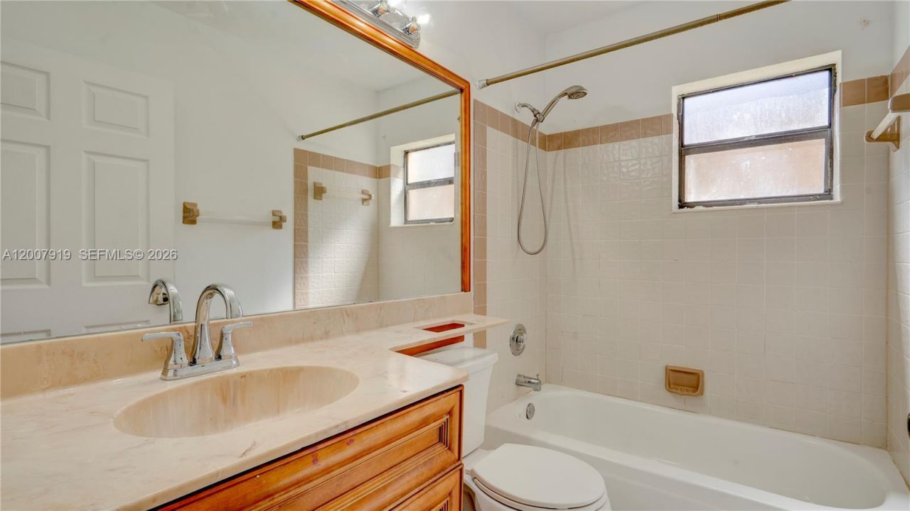3846 Coral Tree Cir, Unit 3846, Coconut Creek, FL 33073 Photo